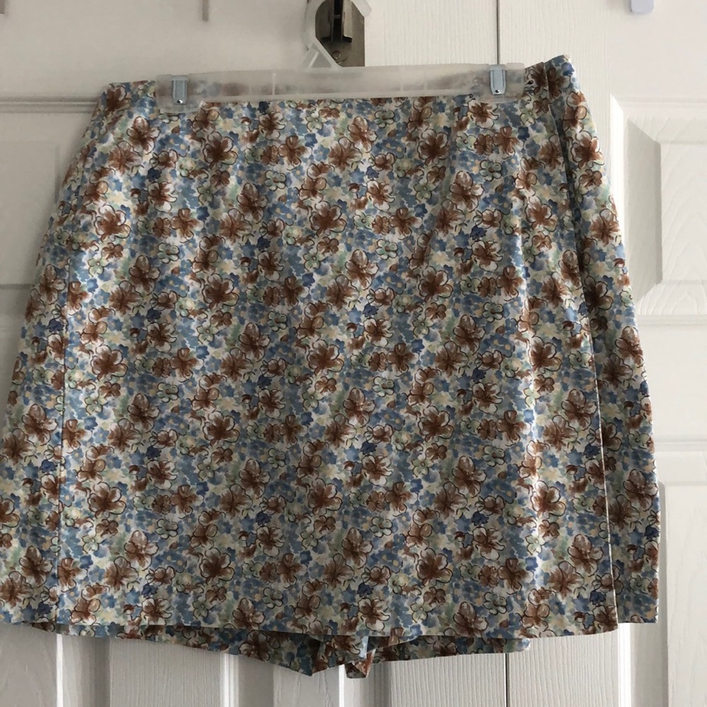 Floral skirt size 16